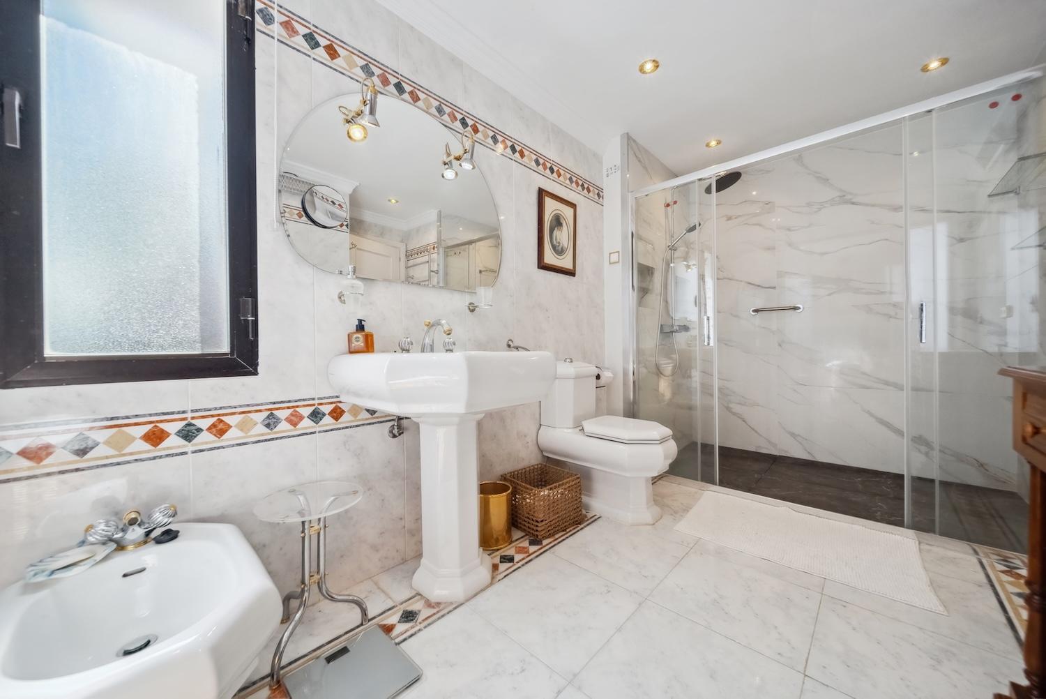 Villa Luxury Living In Exclusive Rdr491