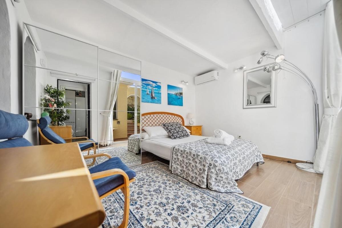 Luxury Living In Exclusive Rdr491 *